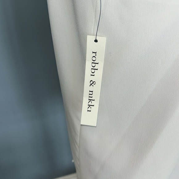 NWT Robbi & Nikki size small ivory ruffle top - Picture 4 of 7